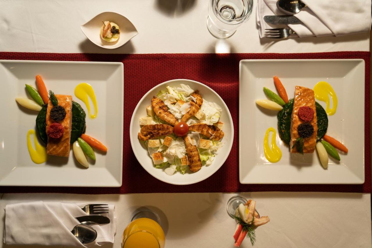 Grand Ocean El Sokhna Hotel Ain Sukhna Eksteriør billede A meal prepared by a private chef