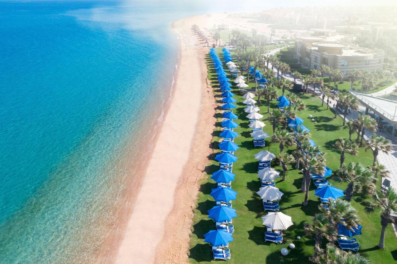 Grand Ocean El Sokhna Hotel Ain Sukhna Eksteriør billede Beach at the Grand Hotel