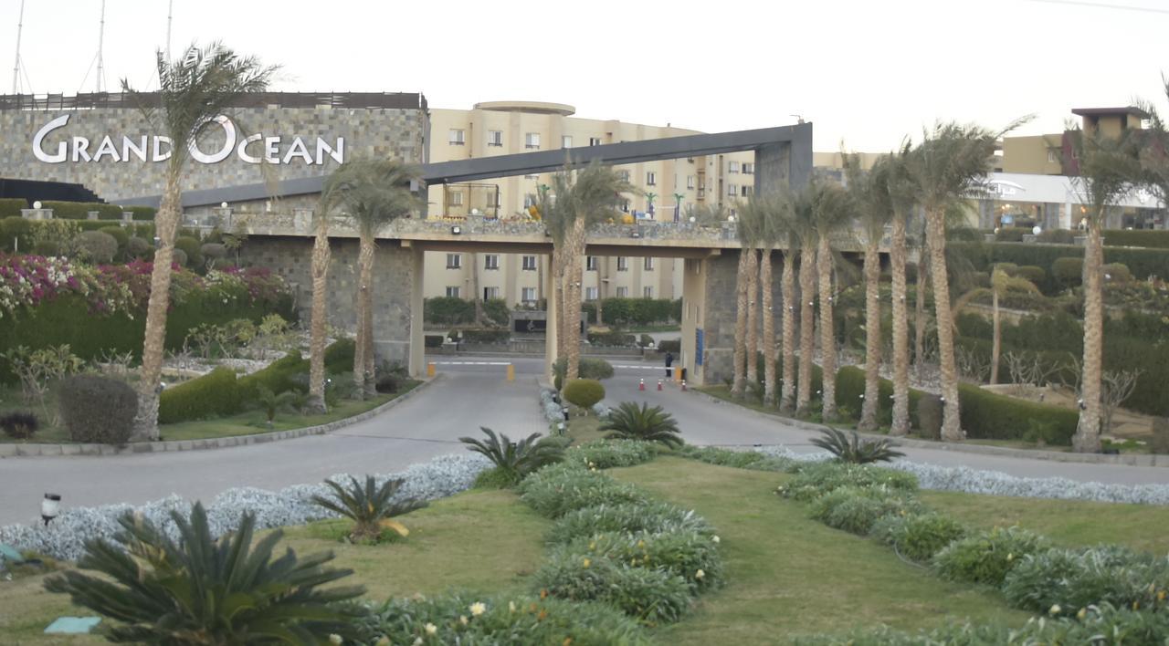 Grand Ocean El Sokhna Hotel Ain Sukhna Eksteriør billede Entrance to the resort